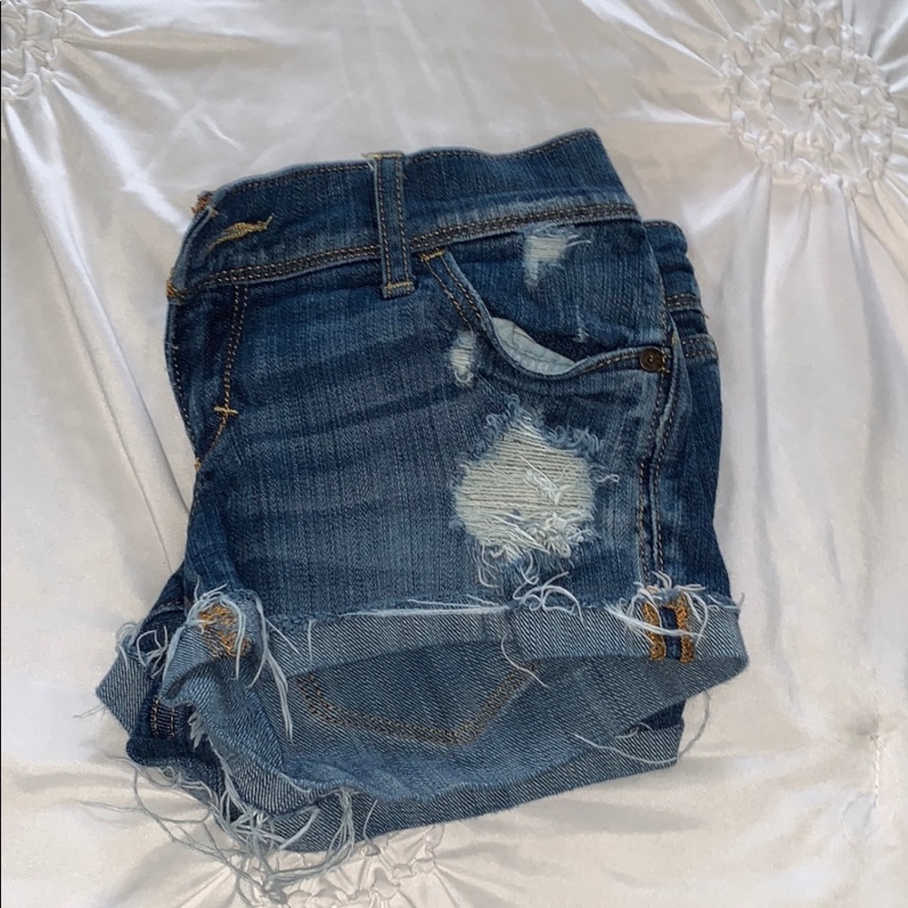 Abercrombie & Fitch 🌸 Ripped Jean Shorts 🌸